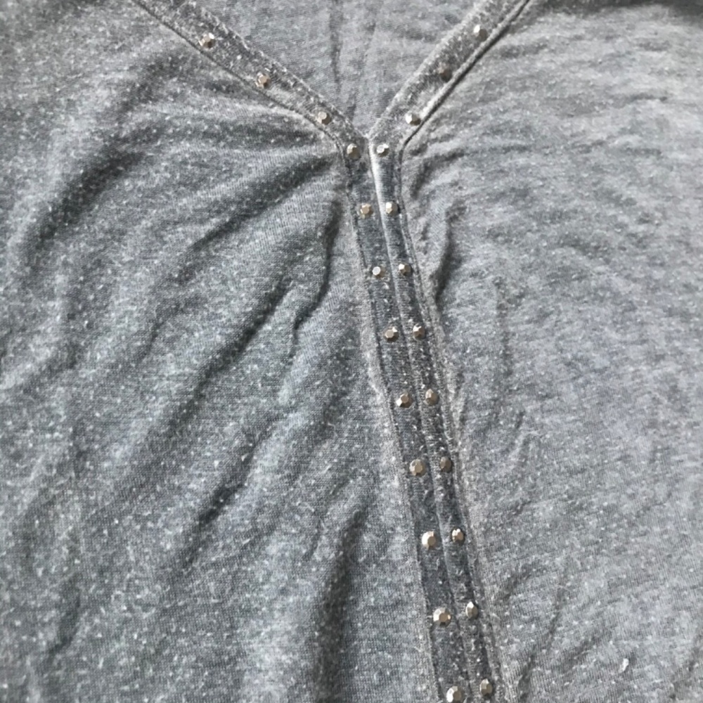 🌻5/$5!! Rhinestone Detail Tank - Picture 3 of 6